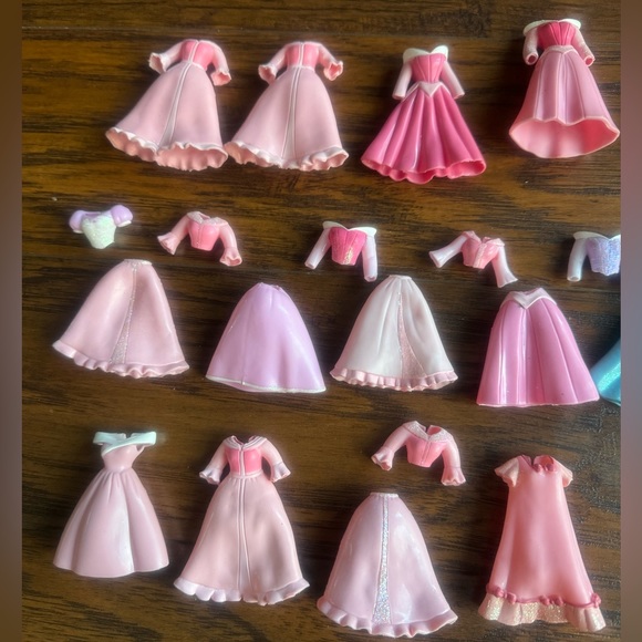 {Polly Pocket Disney} Princess Aurora Dolls With Dresses & Accessories - Picture 2 of 6